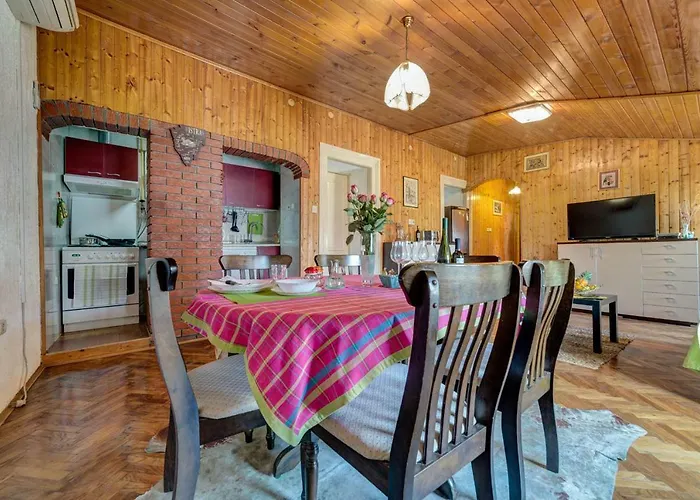 D&l In Center * Pula